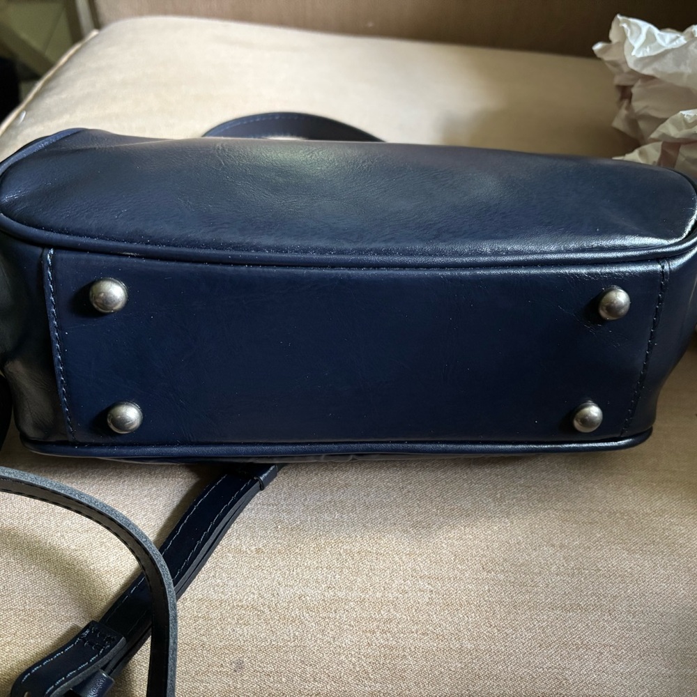 Navy Blue Patricia Nash Crossbody Bag with Embossed Design GRACCHI OCEANO - Picture 4 of 8